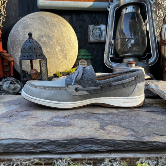 Sperry Women’s Angelfish Varsity Boat Shoe. - Picture 3 of 7